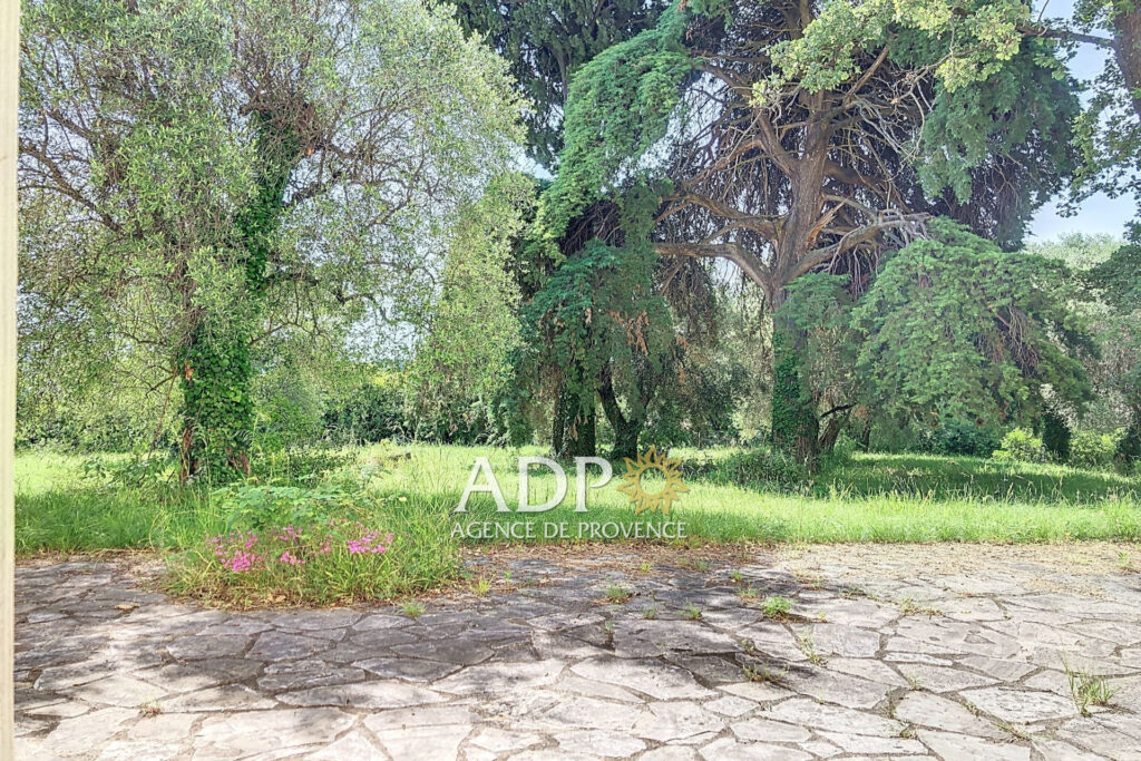 vente maison 8 Pièce(s) – 8 pièces – 5 chambres – 186.00 m²