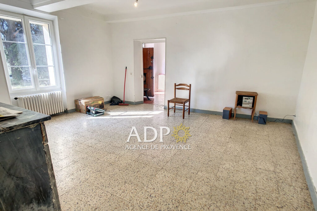 vente maison 8 Pièce(s) – 8 pièces – 5 chambres – 186.00 m²