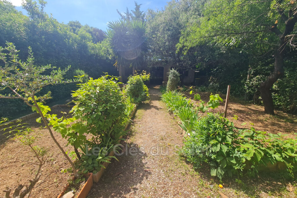 vente villa 7 Pièce(s) – 7 pièces – 6 chambres – 128.00 m²