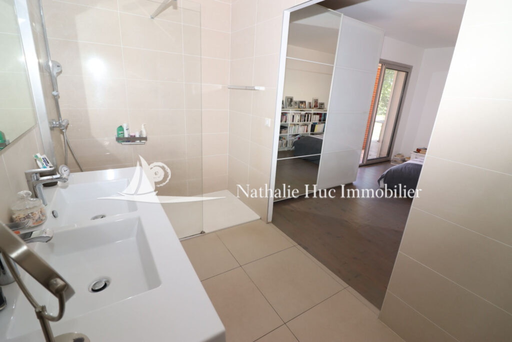 vente villa 7 Pièce(s) – 7 pièces – 5 chambres – 165.00 m²