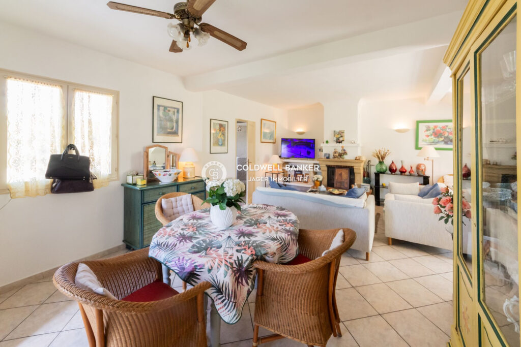 vente maison 7 Pièce(s) – 7 pièces – 6 chambres – 217.77 m²