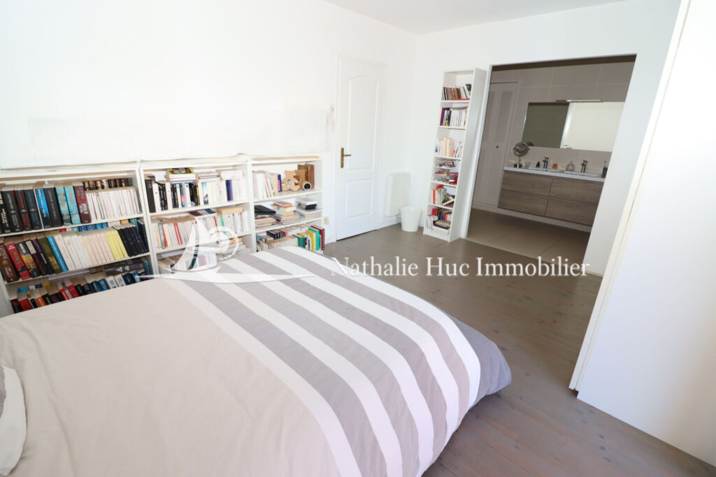 vente villa 7 Pièce(s) – 7 pièces – 5 chambres – 165.00 m²