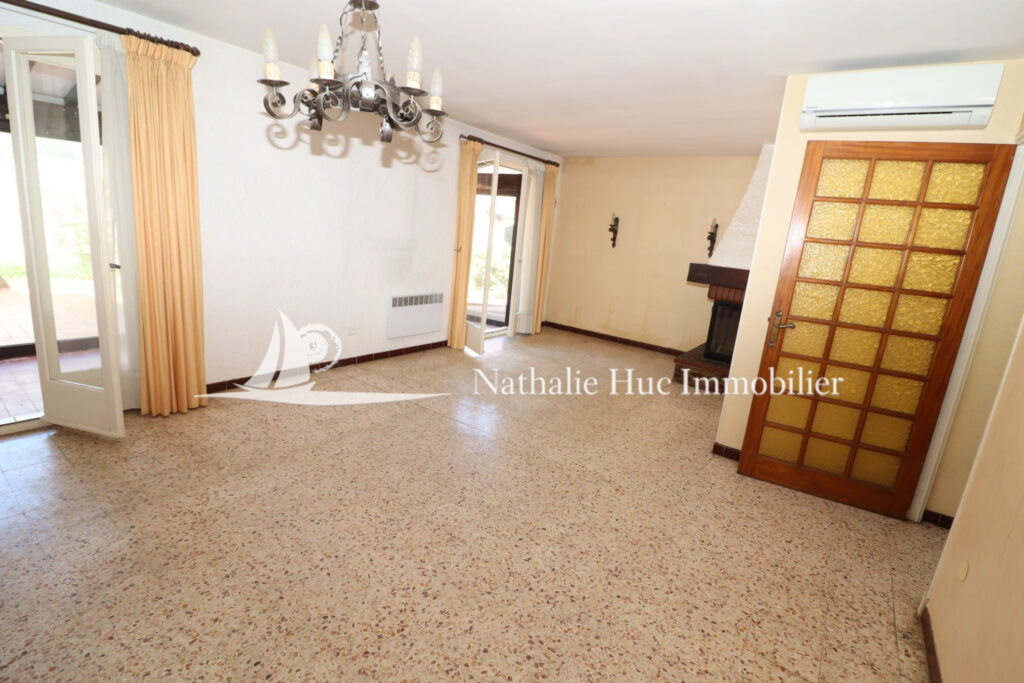 vente villa 5 Pièce(s) – 5 pièces – 3 chambres – 115.00 m²