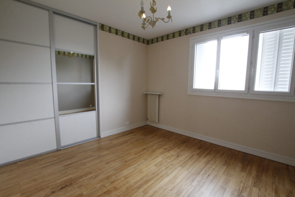   – 4 pièces – 3 chambres – NR  – 90.19 m²