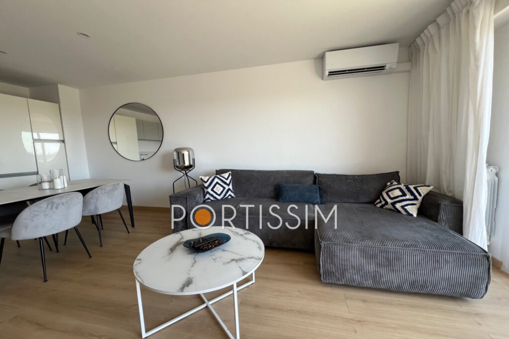 Cagnes-Sur-Mer : Appartement 3 Pièces en dernier étage à vendr – 3 pièces – 2 chambres – 56.00 m²