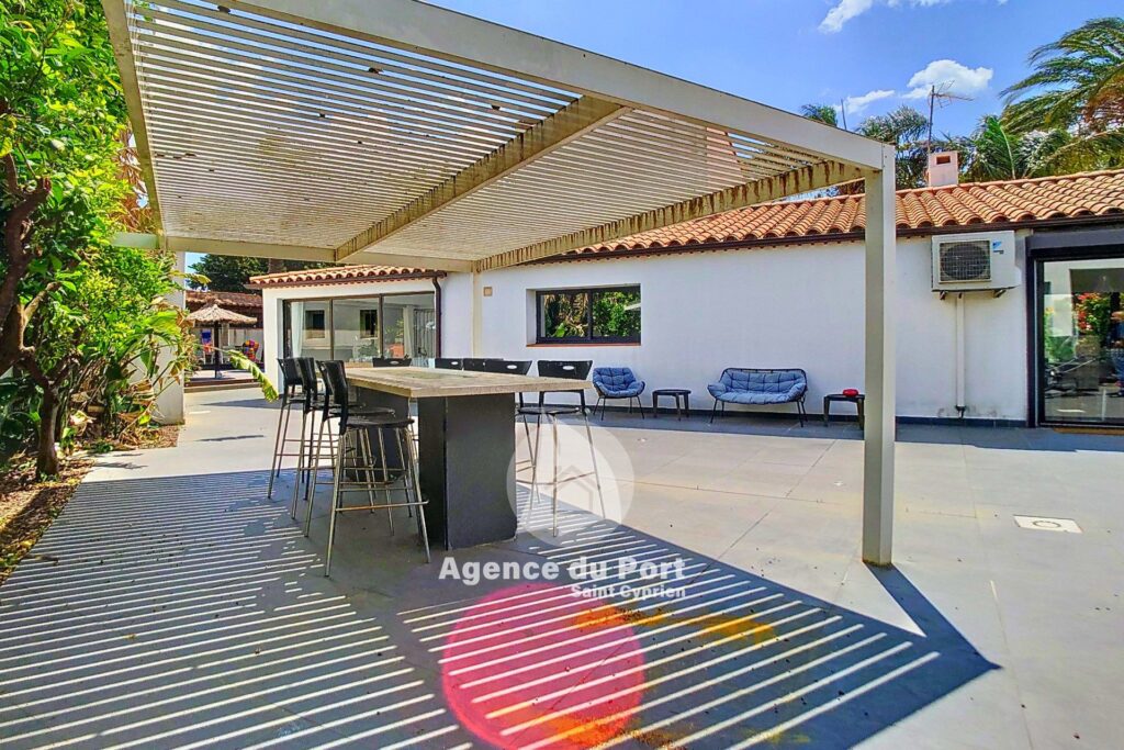 vente villa 6 Pièce(s) – 6 pièces – 5 chambres – 200.00 m²