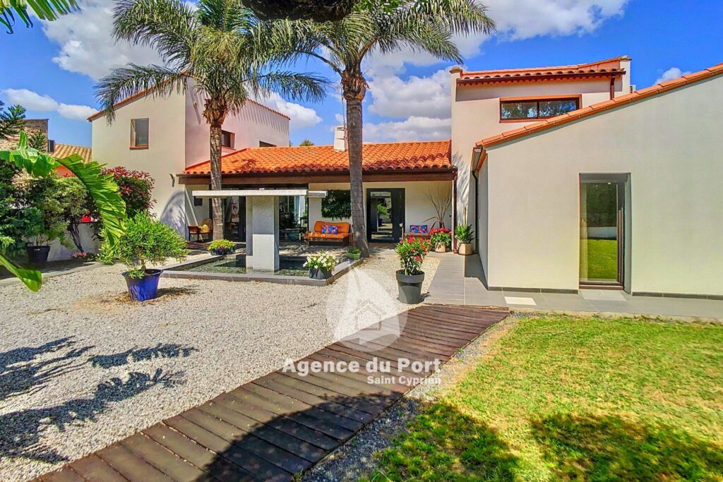 vente villa 6 Pièce(s) – 6 pièces – 5 chambres – 200.00 m²