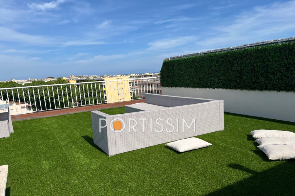 Cagnes-Sur-Mer : Appartement 3 Pièces en dernier étage à vendr – 3 pièces – 2 chambres – 56.00 m²