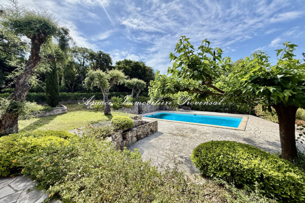 vente villa 6 Pièce(s) – 6 pièces – 5 chambres – 154.00 m²