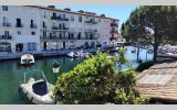 En plein centre Port Grimaud, dans un environnement calme, agr – 2 pièces – 1 chambre – 45.28 m²