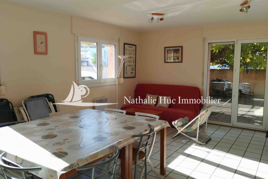 vente maison de village 7 Pièce(s) – 7 pièces – 6 chambres – 138.21 m²