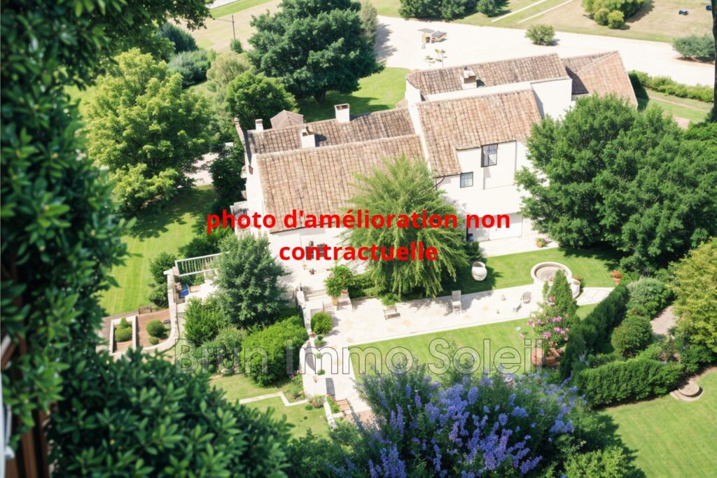 VENCE  Quartier trés calme de Vence proche écoles  votre Agenc – 8 pièces – 4 chambres – 4  – 202.00 m²