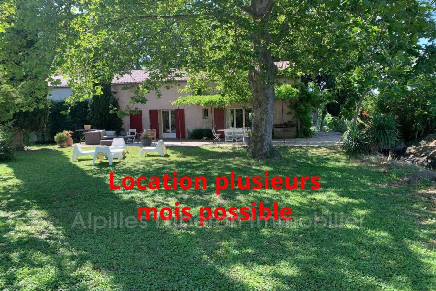 Maison à louer à Sénas