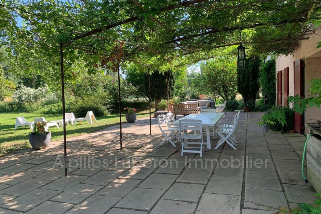 location saisonnière maison de campagne 5 Pièce(s) – 5 pièces – 3 chambres – 4  – 140.00 m²