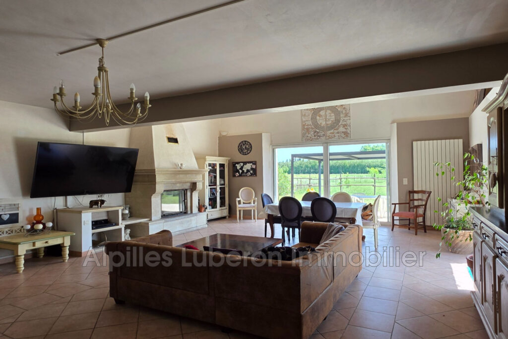 vente maison de campagne 5 Pièce(s) – 5 pièces – 4 chambres – 250.00 m²
