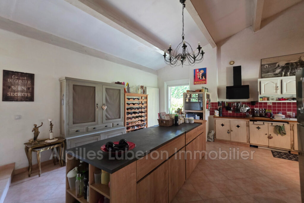 vente maison de campagne 5 Pièce(s) – 5 pièces – 4 chambres – 250.00 m²