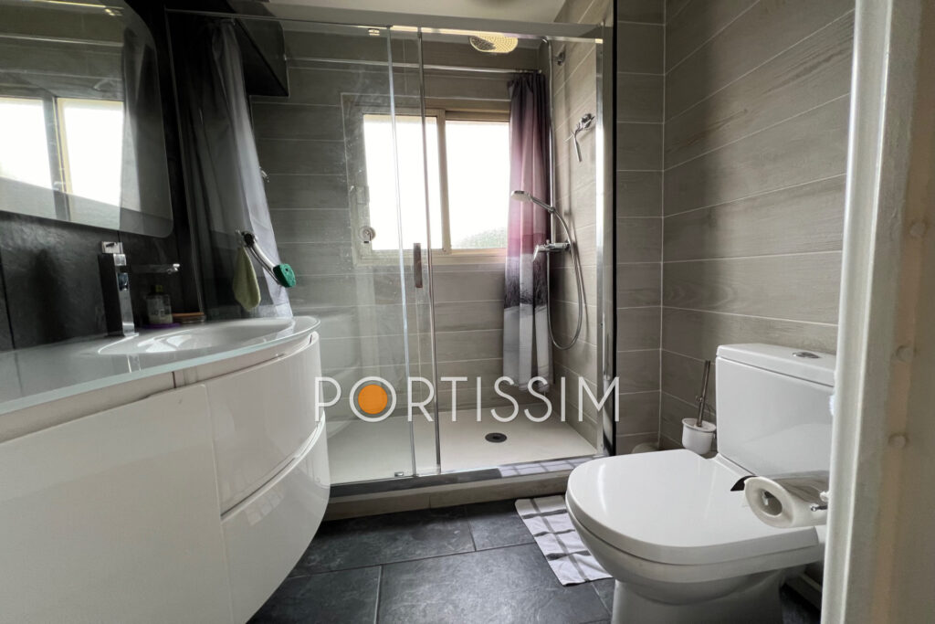 Saint-Laurent-du-Var / Les VESPINS quartier résidentiel et pro – 3 pièces – 2 chambres – 76.00 m²