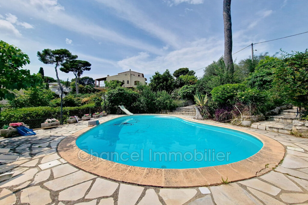 vente  – NR pièces – 3 chambres – 125.00 m²