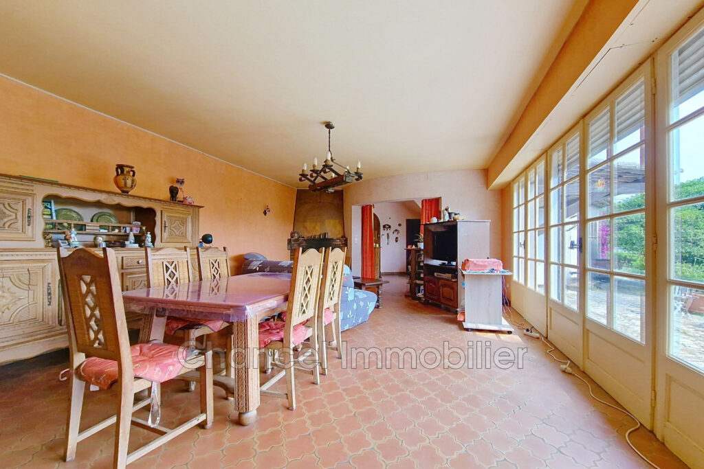 vente  – NR pièces – 3 chambres – 125.00 m²