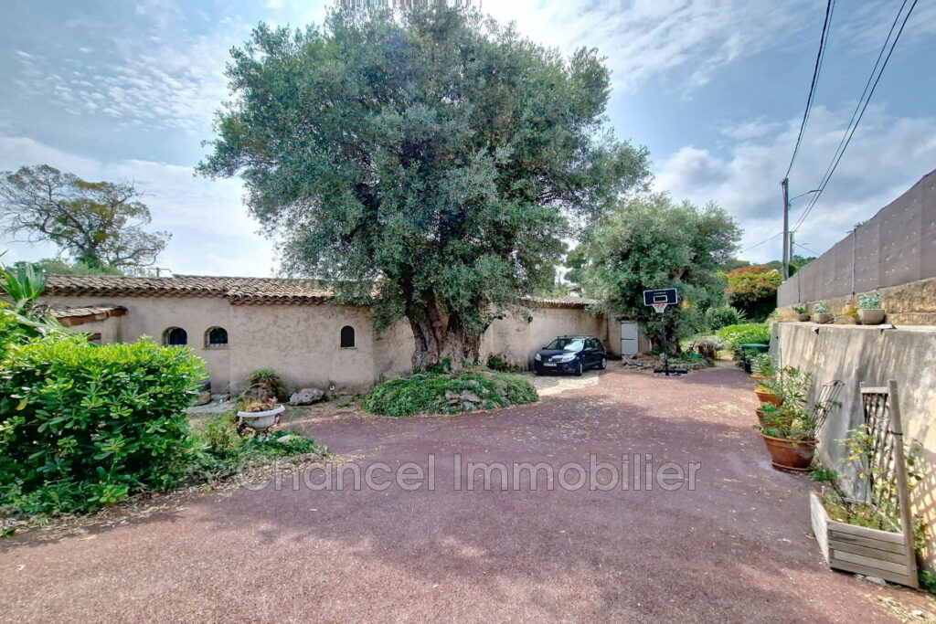 vente  – NR pièces – 3 chambres – 125.00 m²