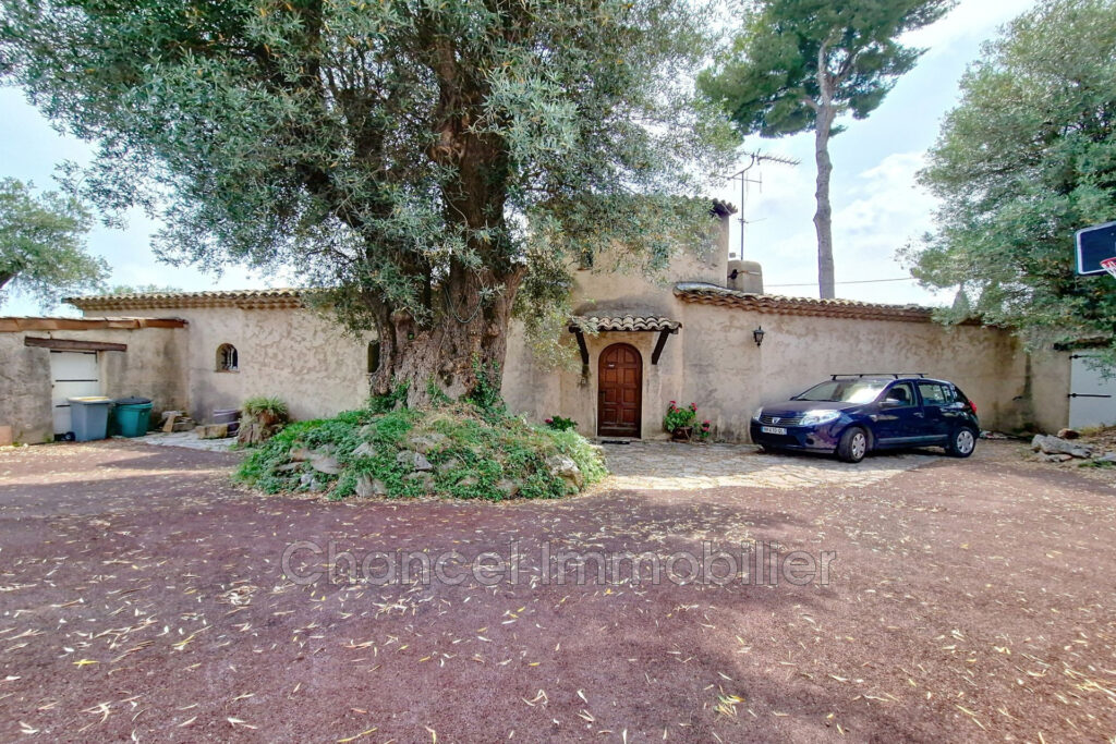 vente  – NR pièces – 3 chambres – 125.00 m²