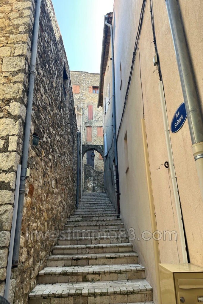 vente maison de village – NR pièces – 2 chambres – 88.00 m²