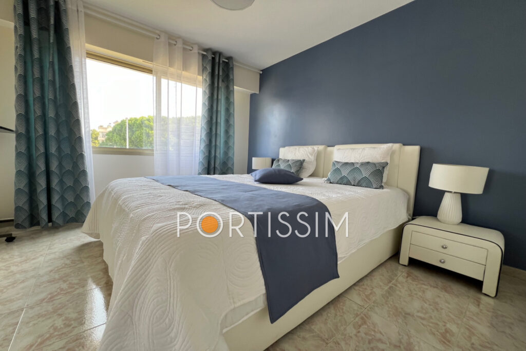 Saint-Laurent-du-Var / Les VESPINS quartier résidentiel et pro – 3 pièces – 2 chambres – 76.00 m²