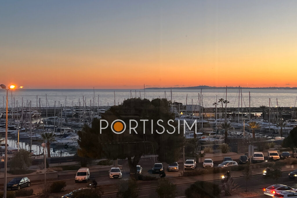 Saint-Laurent-du-Var / Les VESPINS quartier résidentiel et pro – 3 pièces – 2 chambres – 76.00 m²