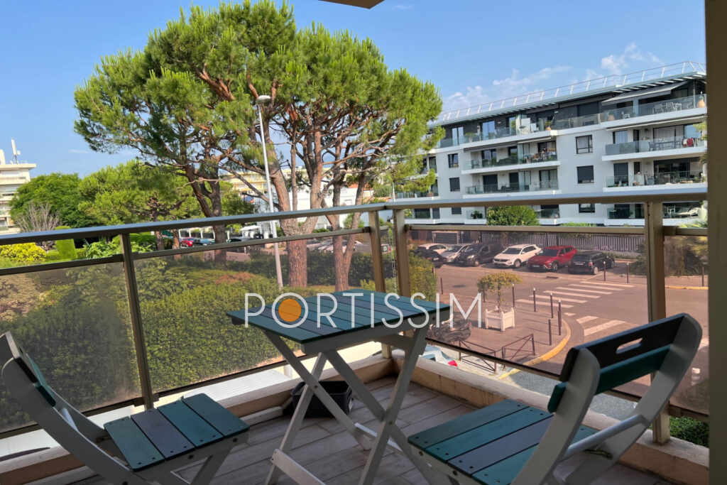 Saint-Laurent-du-Var / Les VESPINS quartier résidentiel et pro – 3 pièces – 2 chambres – 76.00 m²