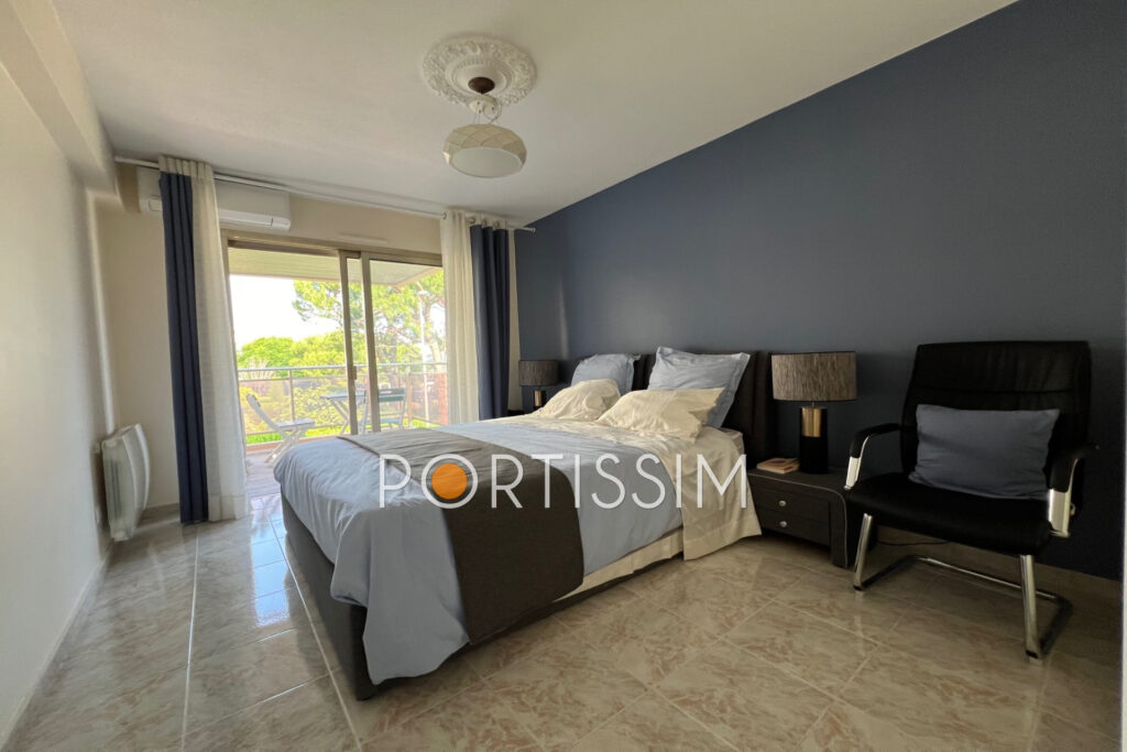 Saint-Laurent-du-Var / Les VESPINS quartier résidentiel et pro – 3 pièces – 2 chambres – 76.00 m²