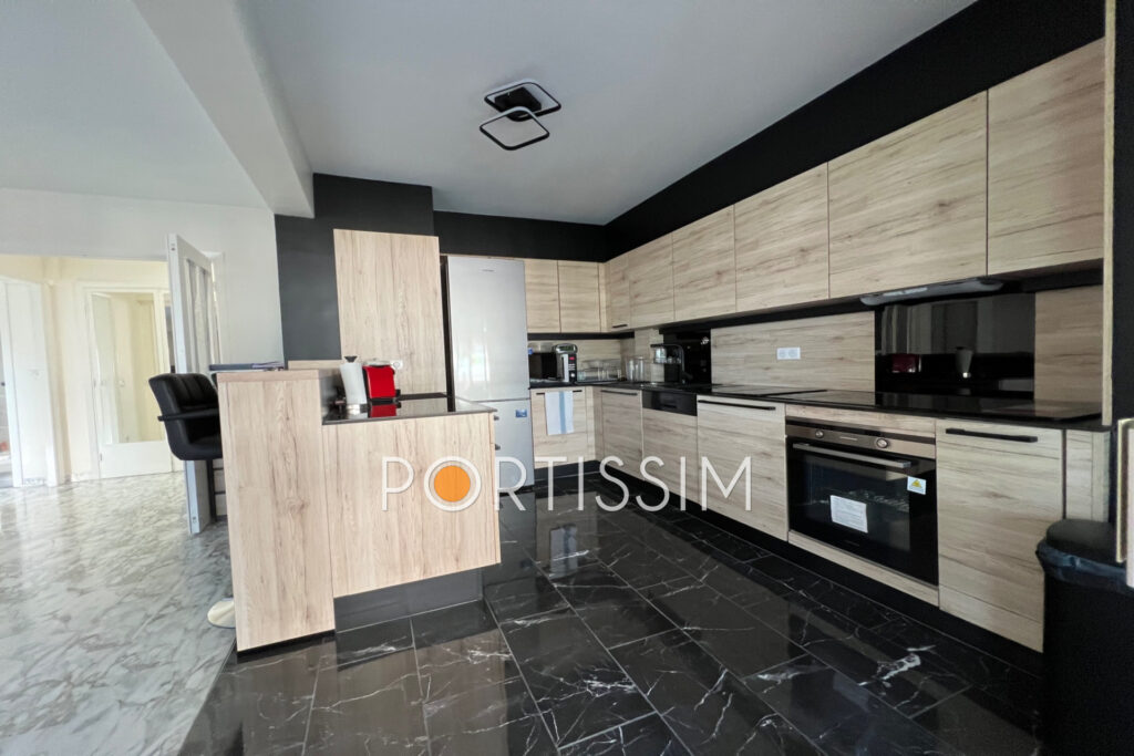 Saint-Laurent-du-Var / Les VESPINS quartier résidentiel et pro – 3 pièces – 2 chambres – 76.00 m²