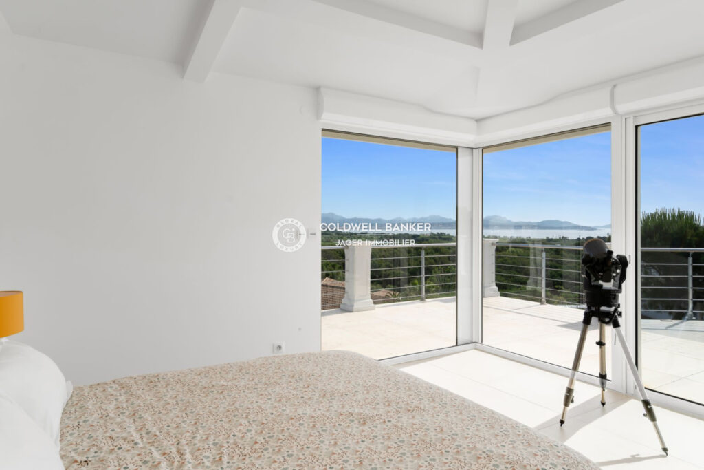 vente maison de caractère 8 Pièce(s) – 8 pièces – 6 chambres – 450.00 m²