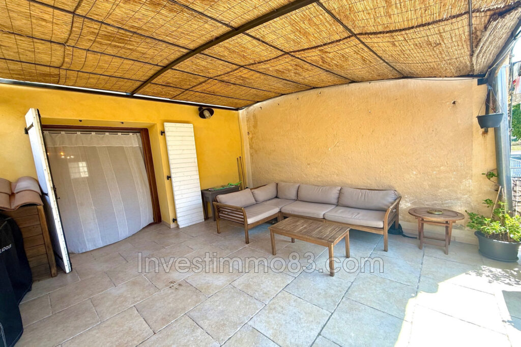 Au coeur de JOUQUES, proche de toutes les commodités, magnifiq – 4 pièces – 3 chambres – 110.00 m²