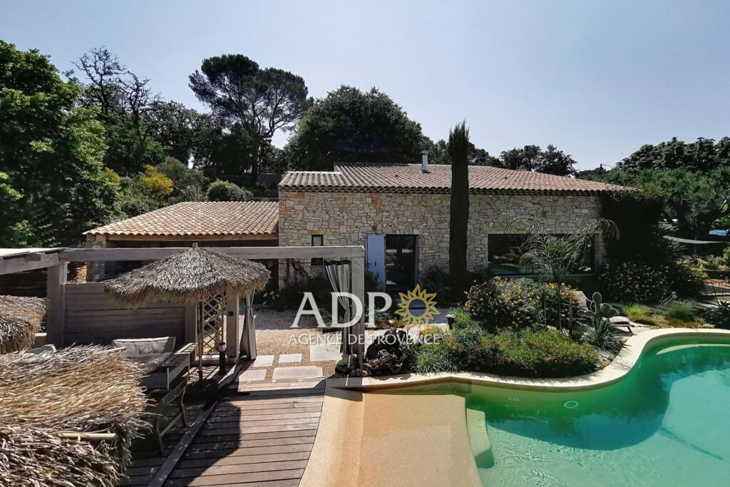 vente maison contemporaine 7 Pièce(s) – 7 pièces – 6 chambres – 170.00 m²