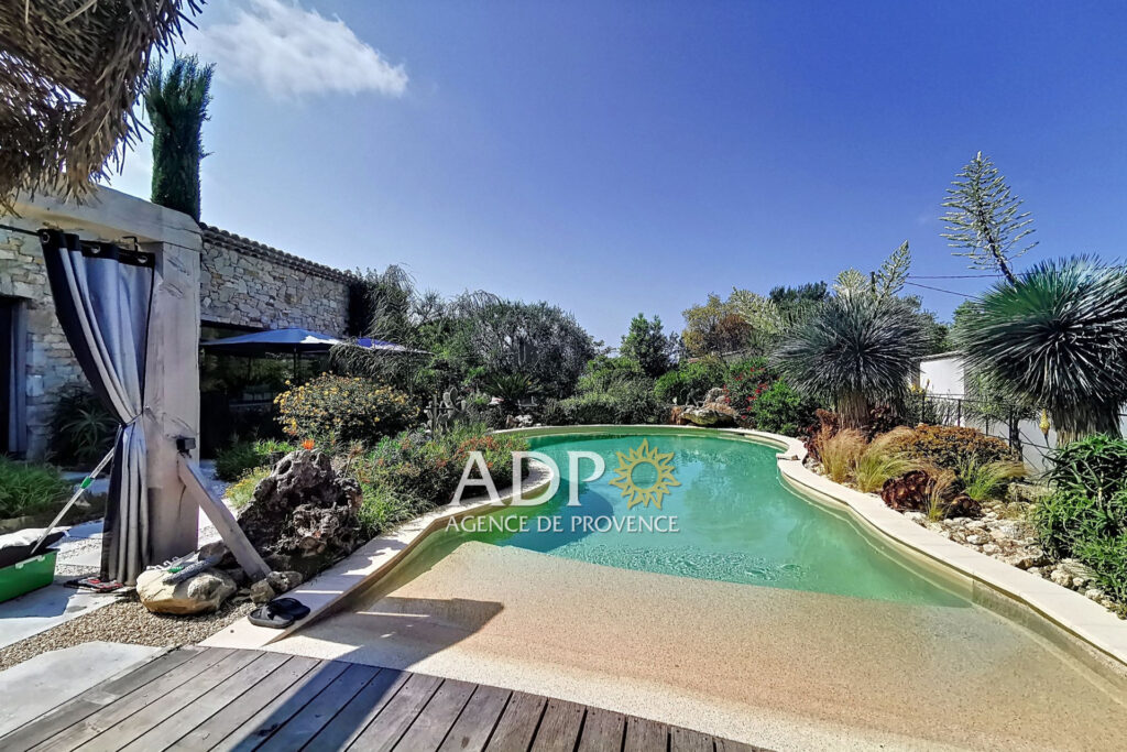 vente maison contemporaine 7 Pièce(s) – 7 pièces – 6 chambres – 170.00 m²