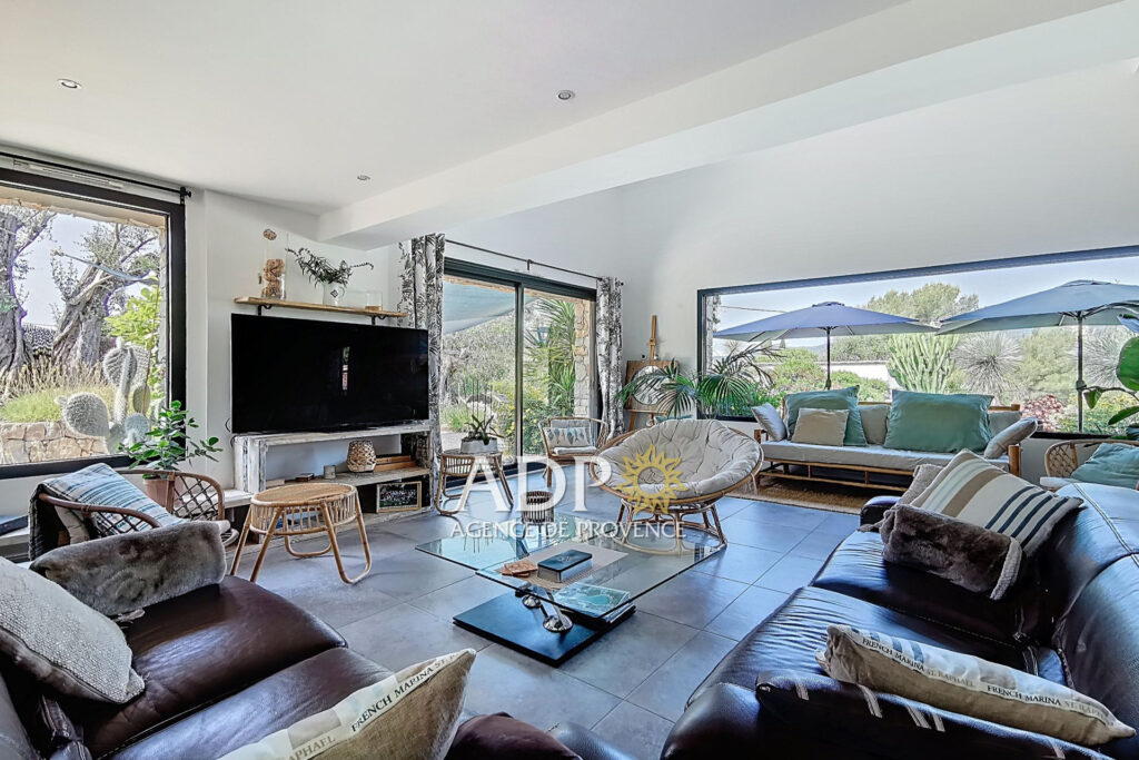 vente maison contemporaine 7 Pièce(s) – 7 pièces – 6 chambres – 170.00 m²