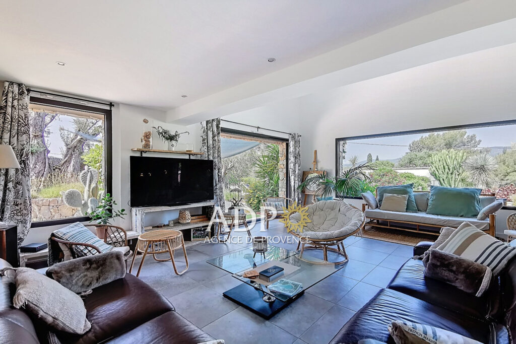 vente maison contemporaine 7 Pièce(s) – 7 pièces – 6 chambres – 170.00 m²