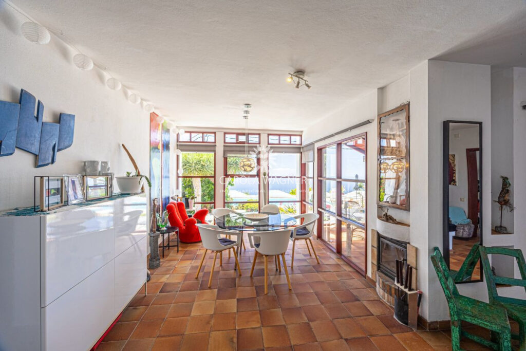 vente villa 4 Pièce(s) – 4 pièces – 2 chambres – 132.00 m²