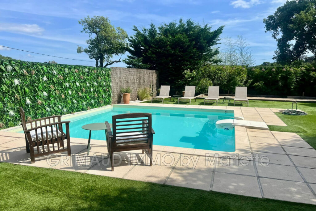 Maison avec piscine et jardin privé  3 chambres, belles prest – 4 pièces – 3 chambres – 78.60 m²