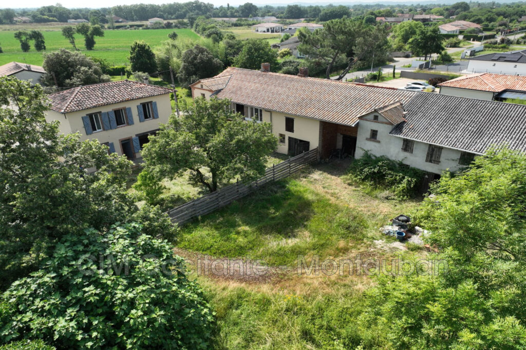 vente maison 10 Pièce(s) – 10 pièces – 2 chambres – 1555.00 m²