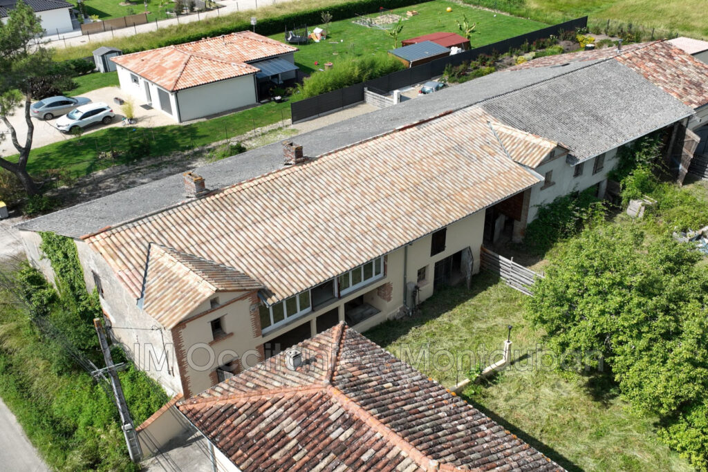 vente maison 10 Pièce(s) – 10 pièces – 2 chambres – 1555.00 m²