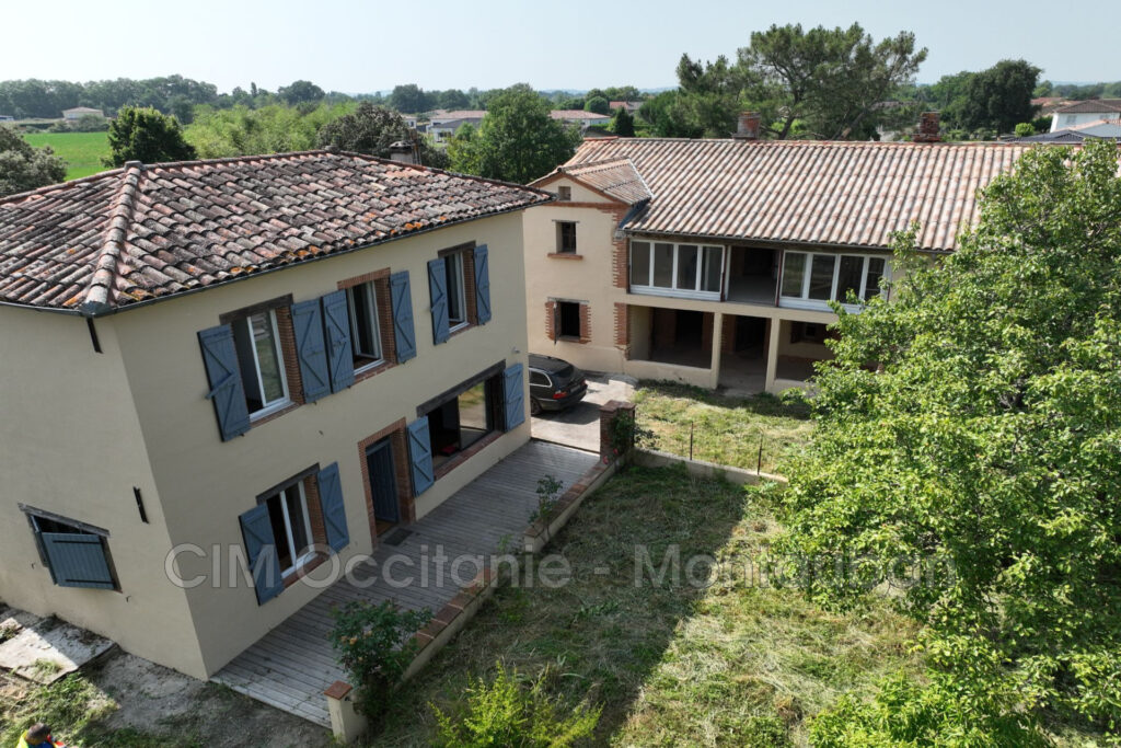 vente maison 7 Pièce(s) – 7 pièces – 2 chambres – 320.00 m²