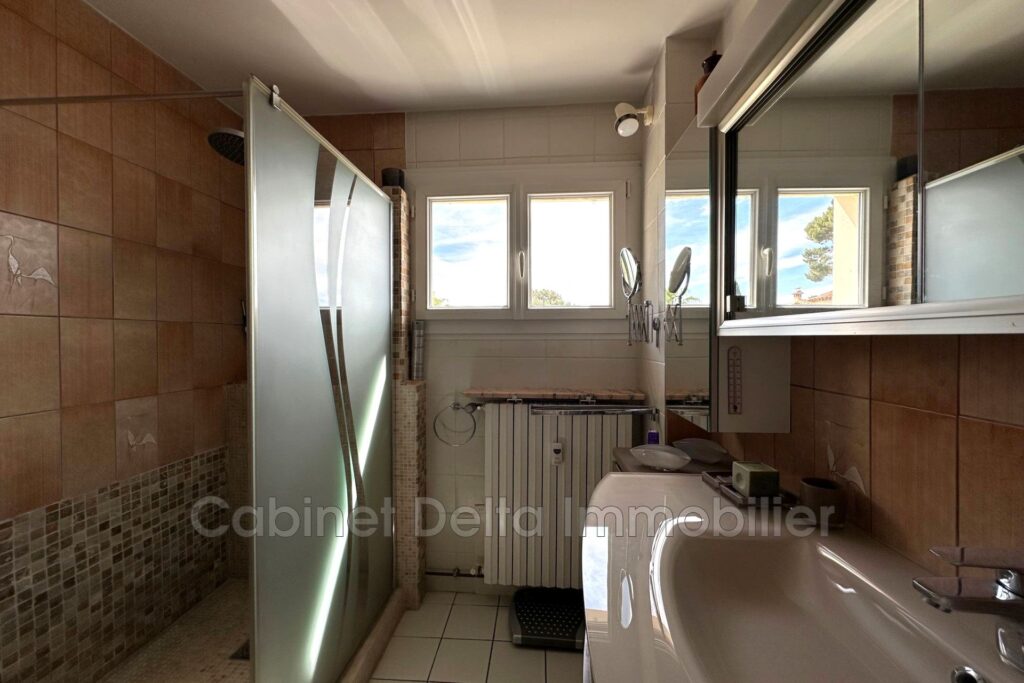 SANARY (ref 610) – T3 Portissol 4 couchages  – 3 pièces – 2 chambres – 82.00 m²