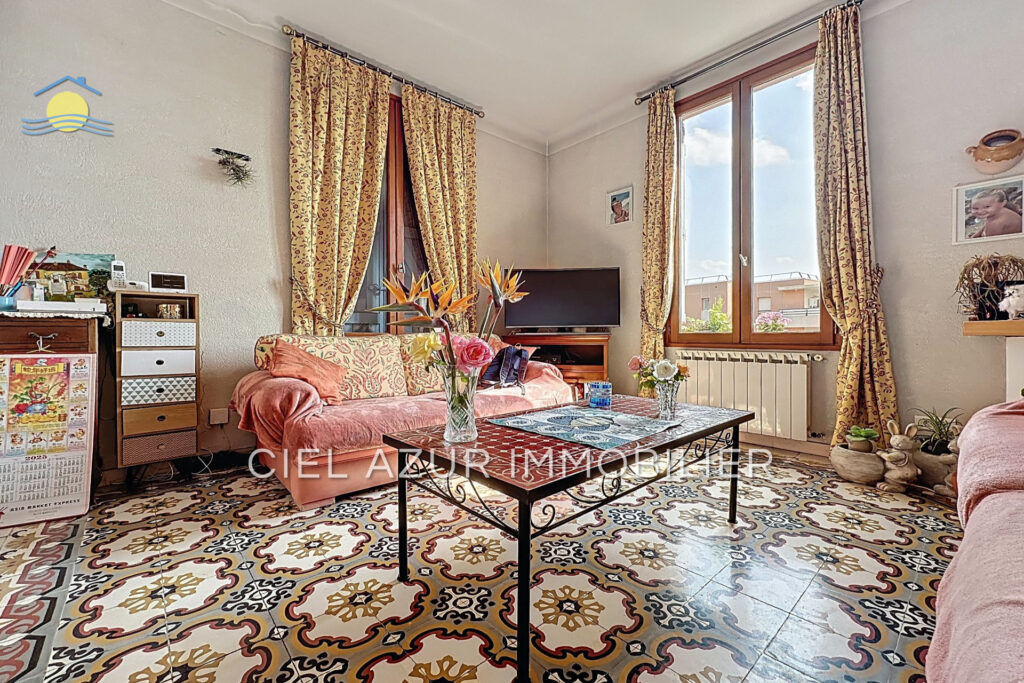 vente maison 6 Pièce(s) – 6 pièces – 3 chambres – 132.79 m²