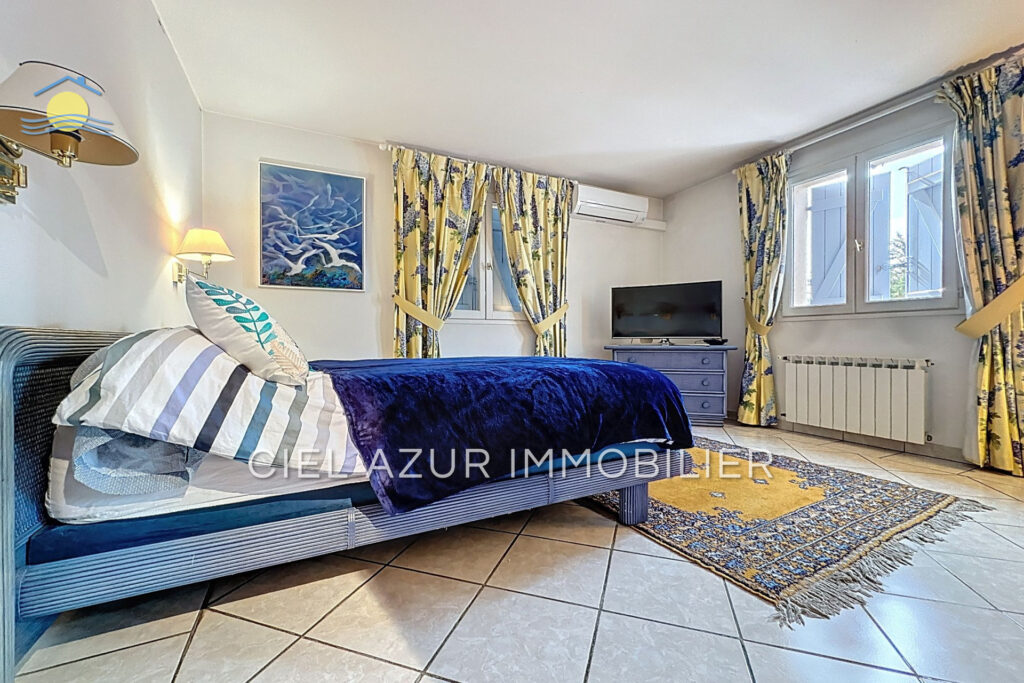 vente maison 6 Pièce(s) – 6 pièces – 3 chambres – 132.79 m²