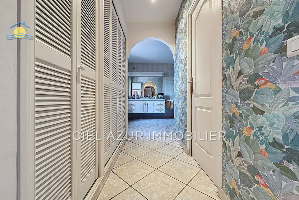 vente maison 6 Pièce(s) – 6 pièces – 3 chambres – 132.79 m²