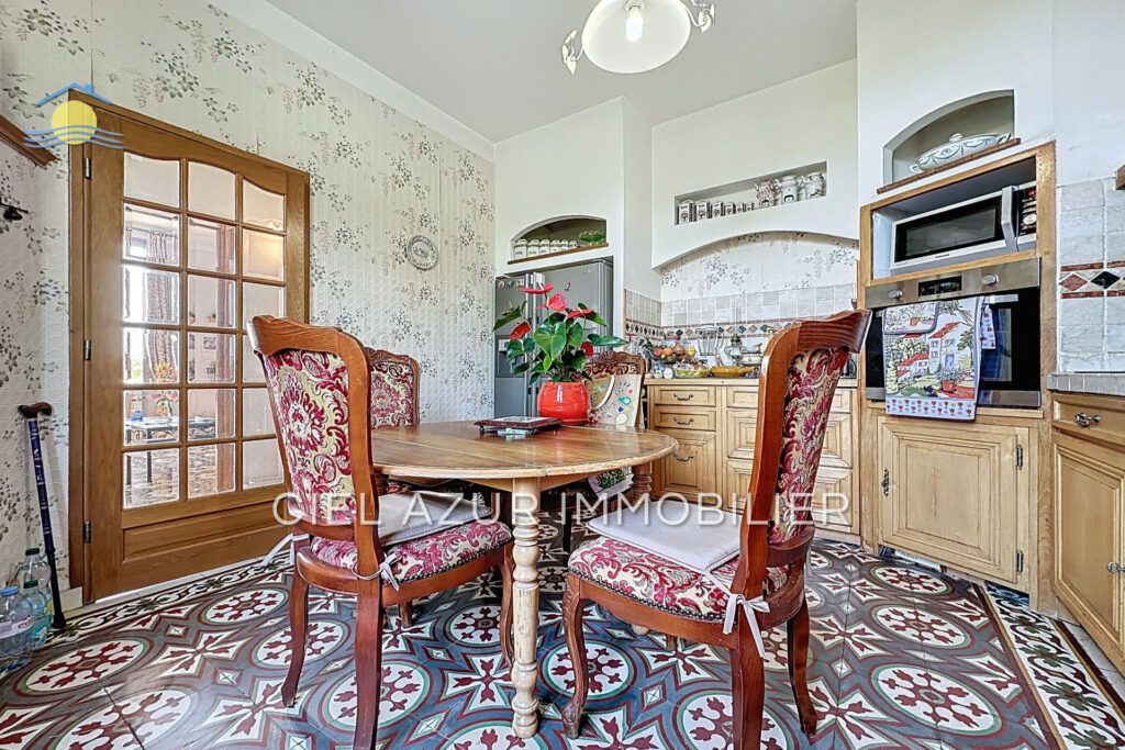 vente maison 6 Pièce(s) – 6 pièces – 3 chambres – 132.79 m²