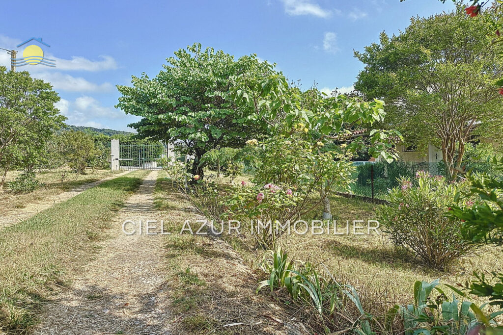 vente maison 6 Pièce(s) – 6 pièces – 3 chambres – 132.79 m²