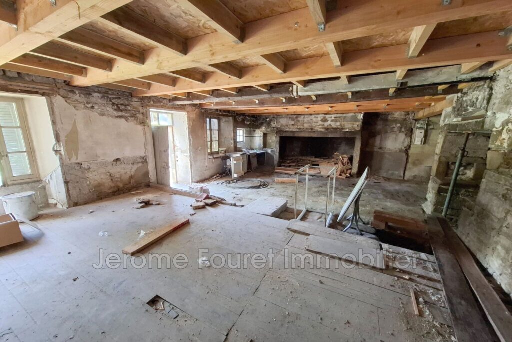 Maison en pierre – NR pièces – NR chambres – 140.00 m²