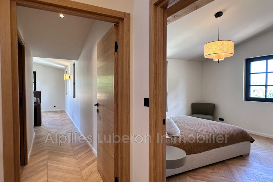 Maison à louer à Eygalières